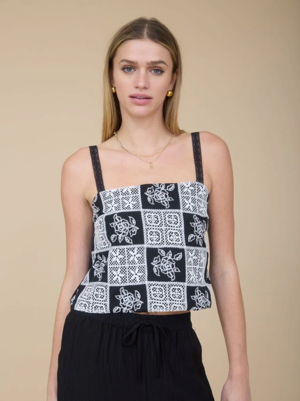 NEW The Workshop Floral Embroidered Checkered Lace Spaghetti Strap Top – Large